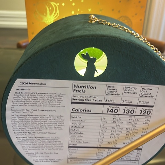 Lady M New York moon cake set - Picture 6 of 10